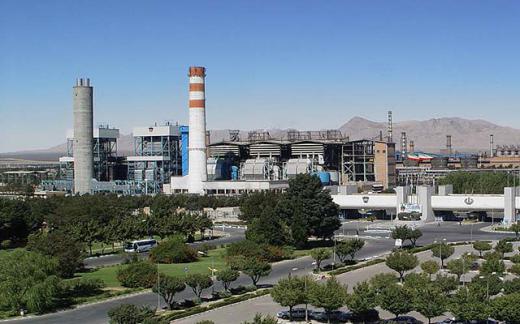 ذوب آهن اصفهان با سرمایه ثبتی ۷۸۶ میلیارد تومان یکی از واحدهایی است که امروزبا زیان ۱۵۱۳ میلیاردی و ۲۹۸۳ میلیارد تومان وام وبدهی ۶